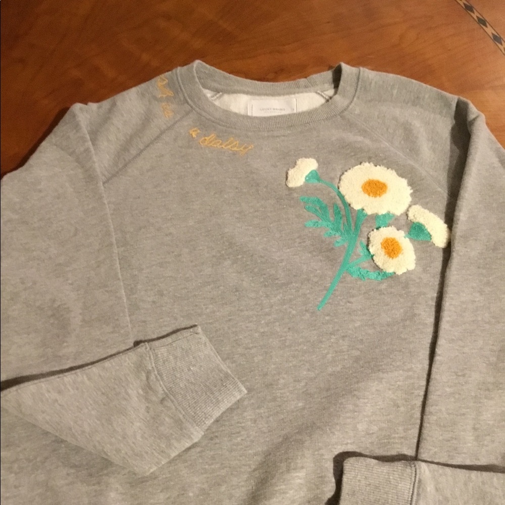 Lucky Brand sweatshirt. Size S